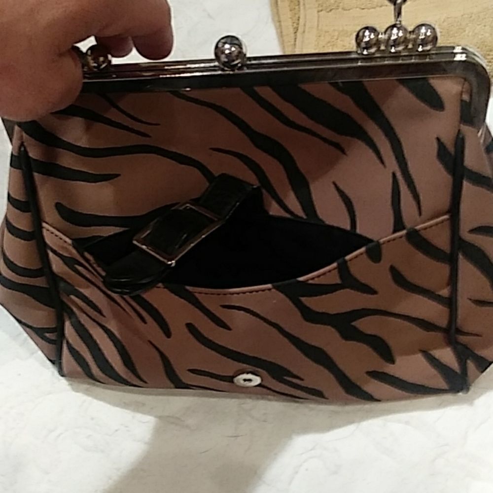 Bag    - Picture 5 of 6